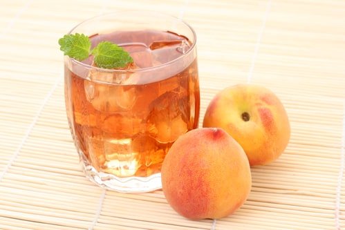 Чай з персиками – рецепти освіжаючого напою