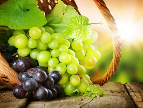 Смузі з винограду: 7 рецептів з ягодами, вівсянкою і фруктами
